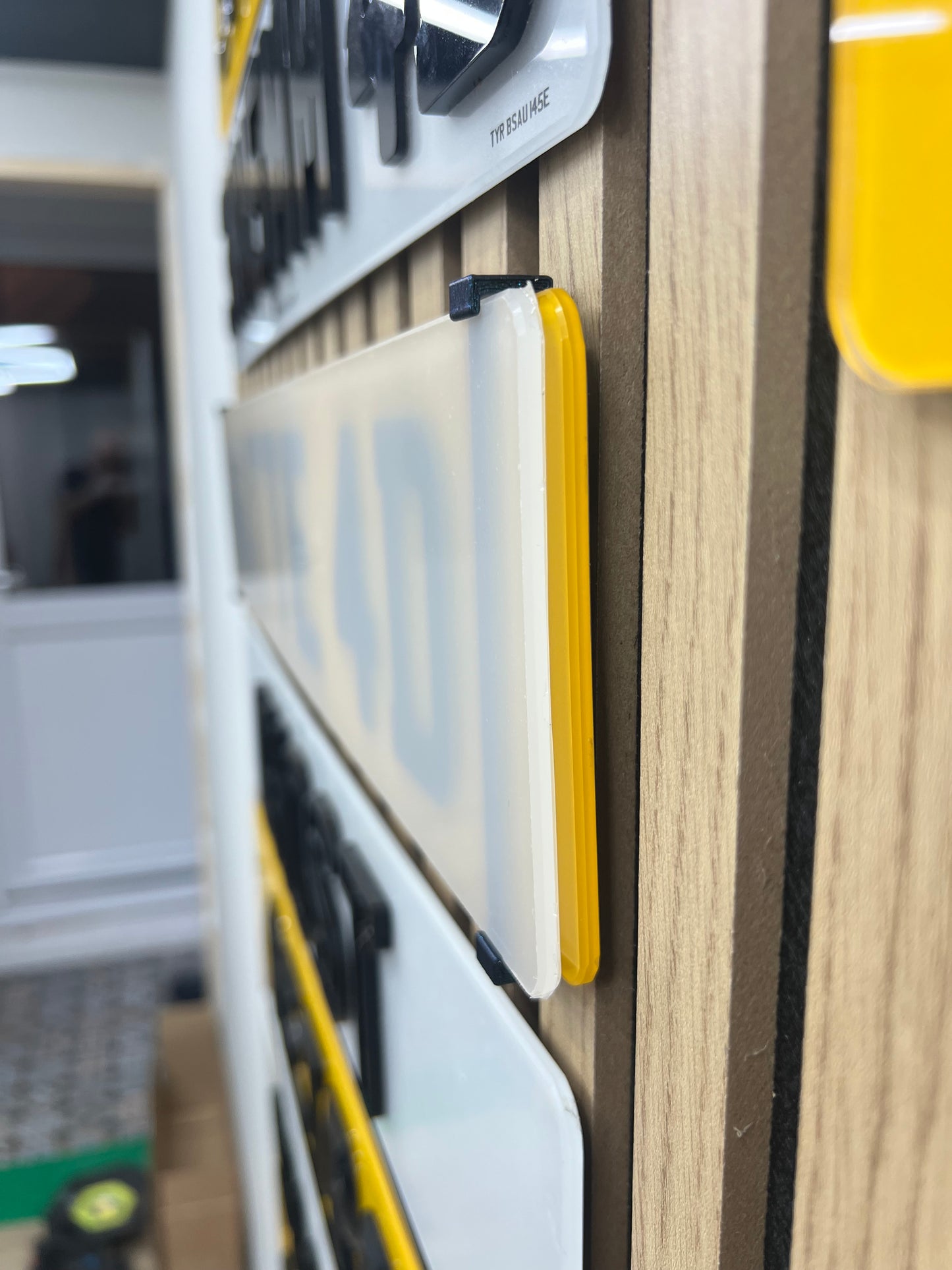 Show Plate Hangers